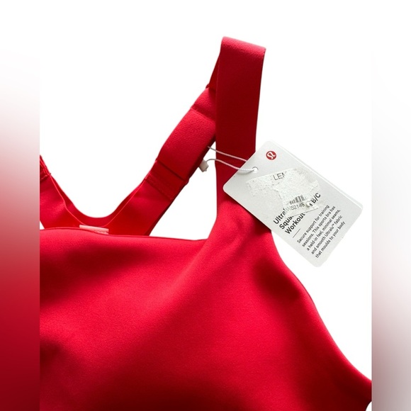 Lululemon Ultralu Square-Neck Workout Bra *Medium Support, B/C Cup
Red G… - Picture 4 of 8